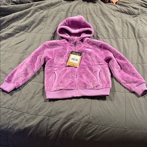 The North Face Toddler Girls’ Osito Full Zip Hooded Jacket in Dragonfruit 4T